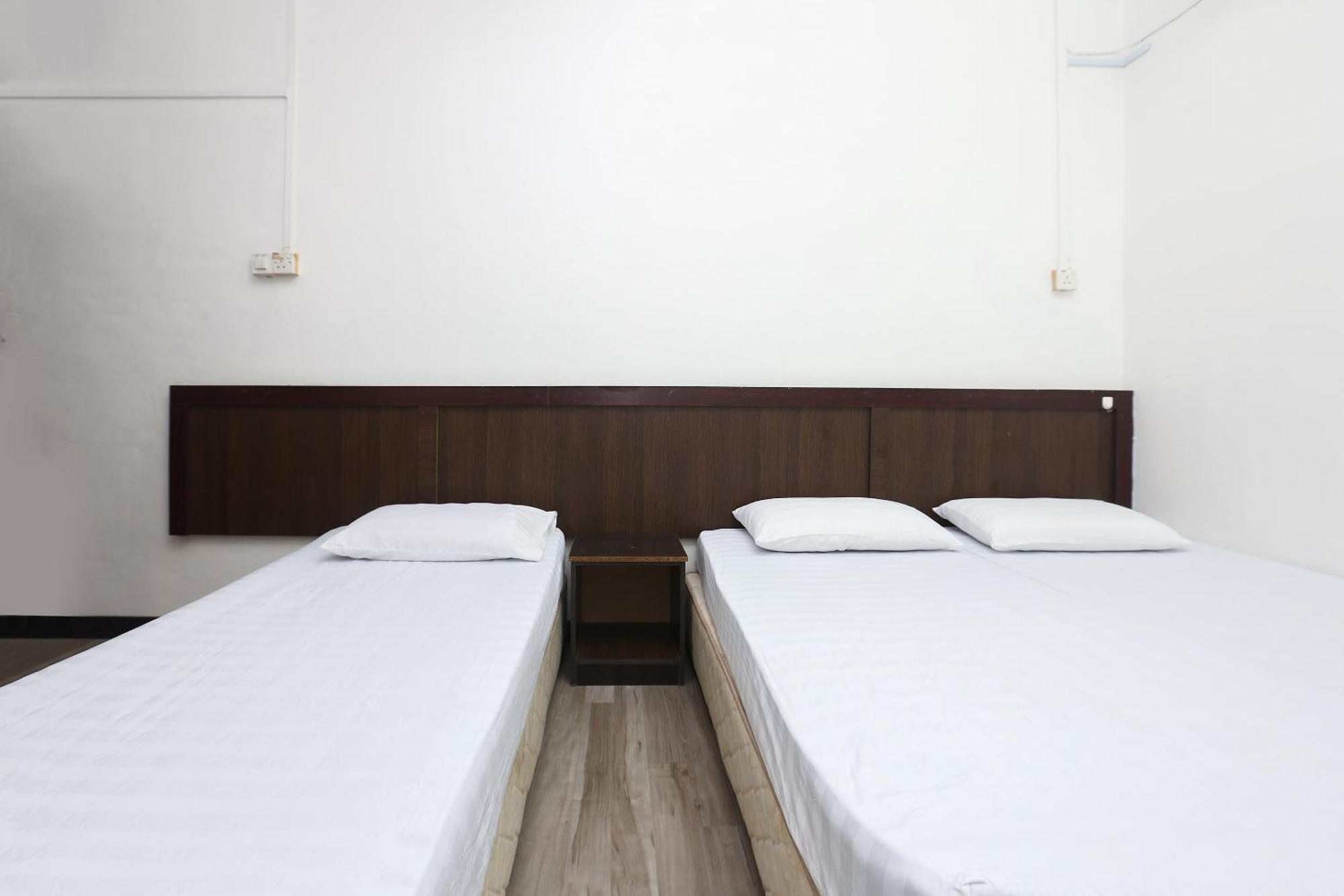 Oyo 89755 D&D Budget Inn Kota Bharu Exterior foto