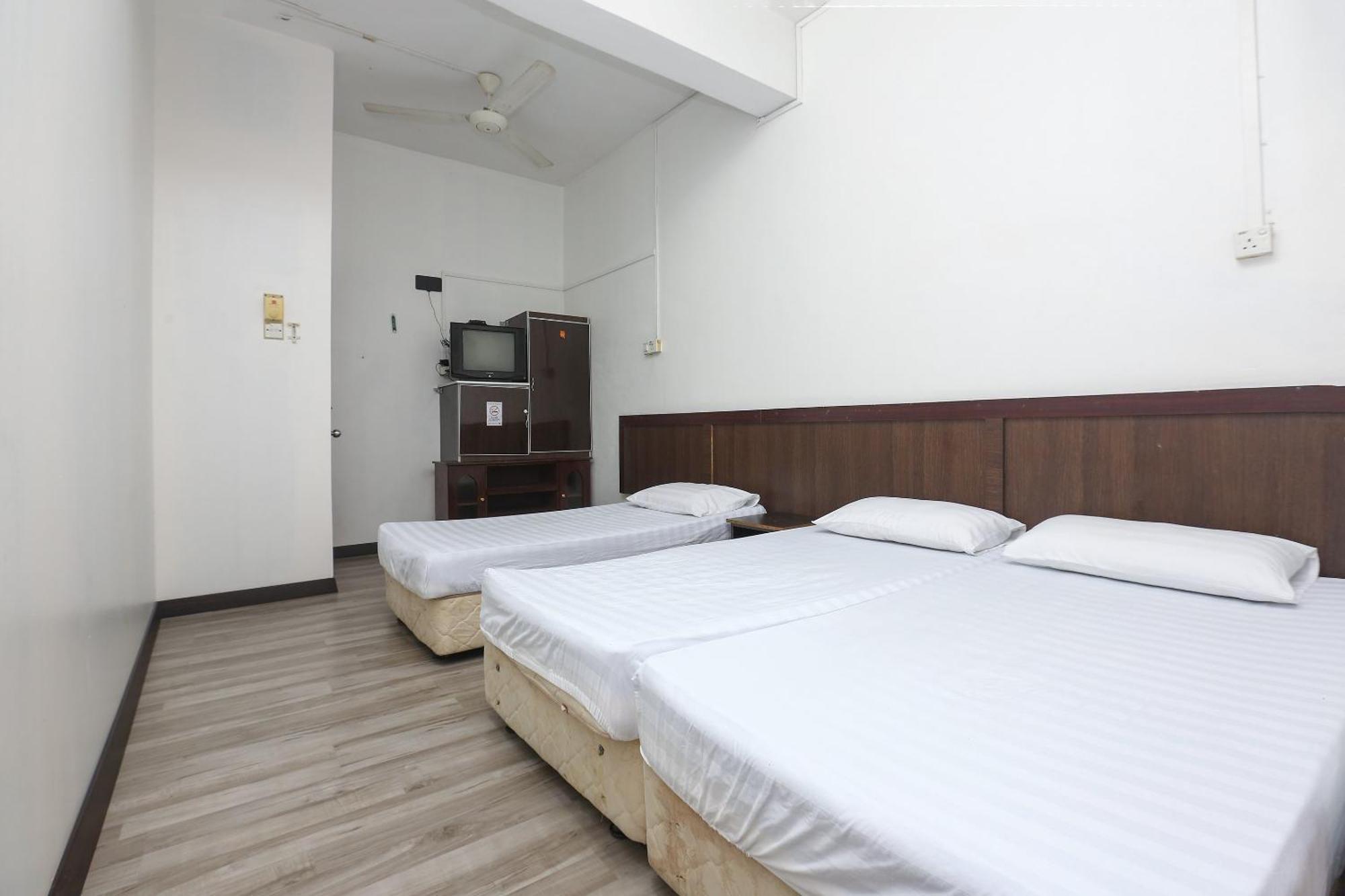 Oyo 89755 D&D Budget Inn Kota Bharu Exterior foto