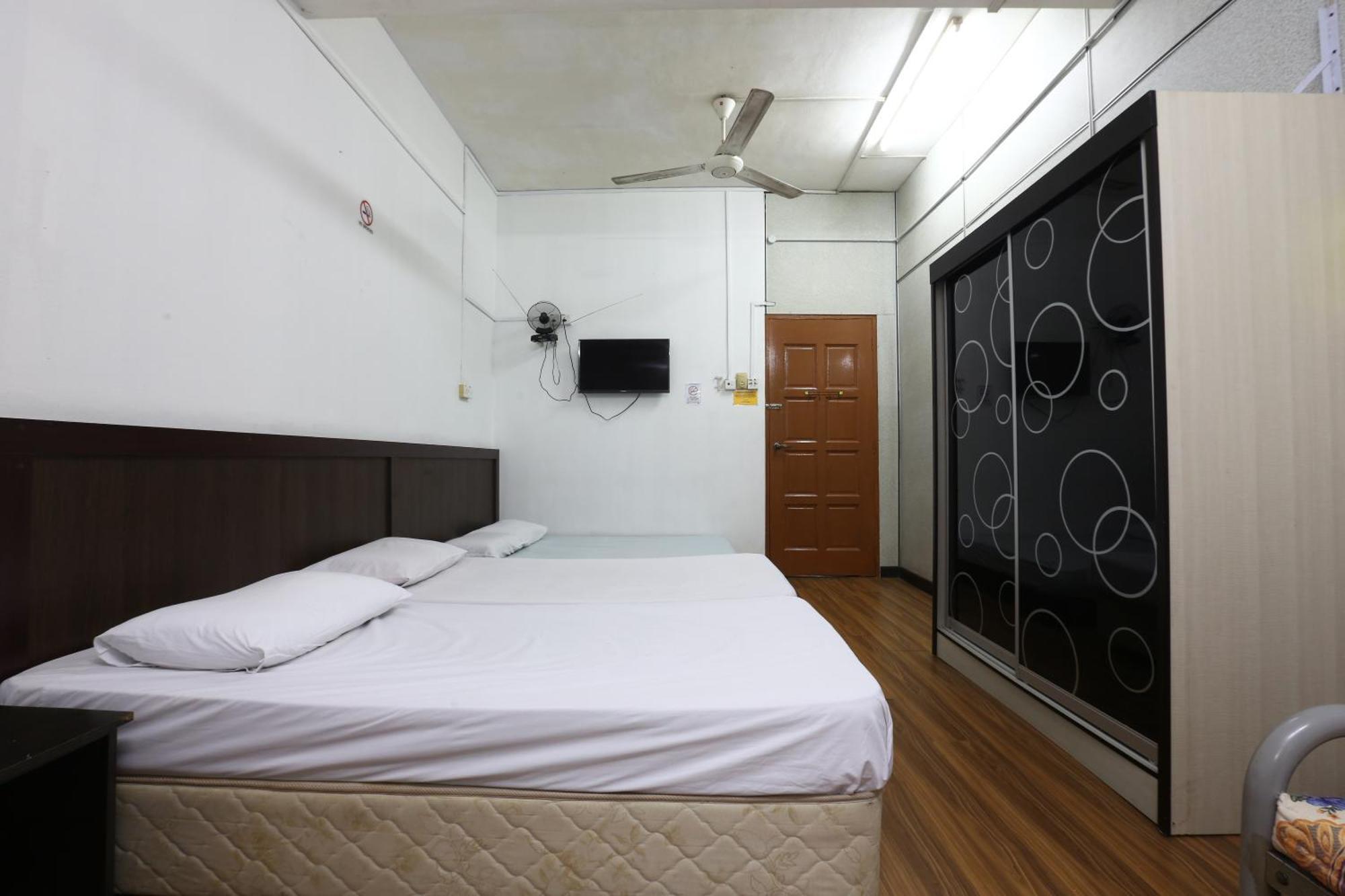 Oyo 89755 D&D Budget Inn Kota Bharu Exterior foto