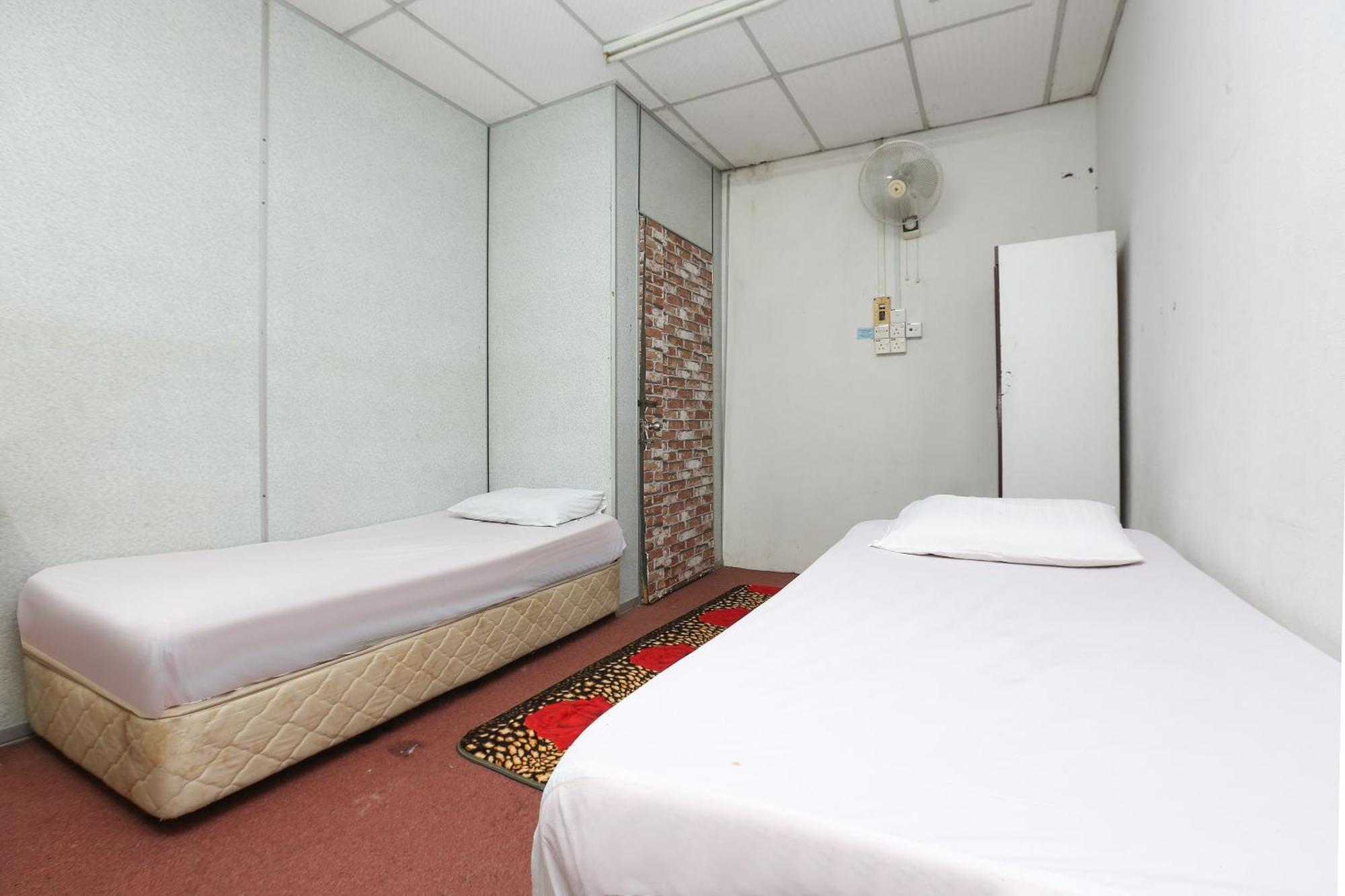 Oyo 89755 D&D Budget Inn Kota Bharu Exterior foto